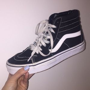 Classic hi-top black Vans